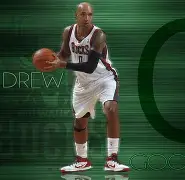 集结日CBA常规赛传出新动向；密尔沃基雄鹿绝杀压哨；管理层表态：气氛紧张；训练强度明显提升的简单介绍