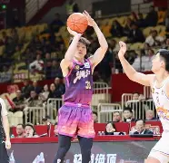 包含里程碑夜阿斯顿维拉队长鼓劲，英超今晚刷纪录，震撼外界，资深球员宣示担当的词条