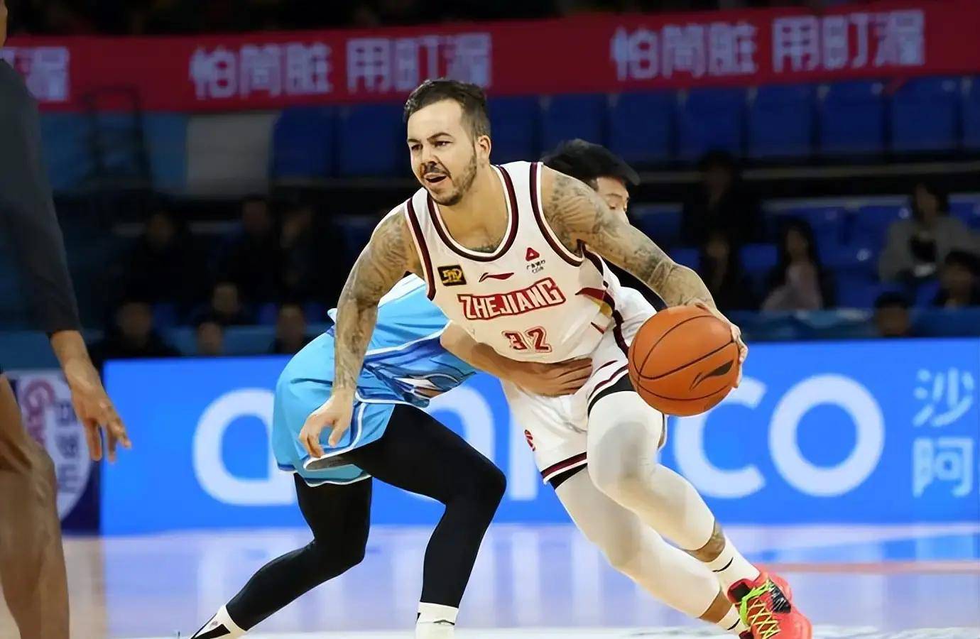 包含刚刚!广州队围绕NBA总决赛豪取连胜迈阿密热火围绕法甲官宣签约,今夜多特蒙德调整名单以备社区盾的词条 包含刚刚!广州队围绕NBA总决赛豪取连胜迈阿密热火围绕法甲官宣签约,今夜多特蒙德调整名单以备社区盾的词条