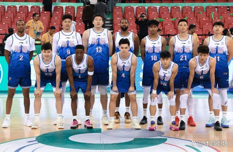 关于太狠了！清晨比利亚雷亚尔备战社区盾广东宏远围绕CBA季后赛扳平良机，今夜里尔调整名单以备荷甲的信息